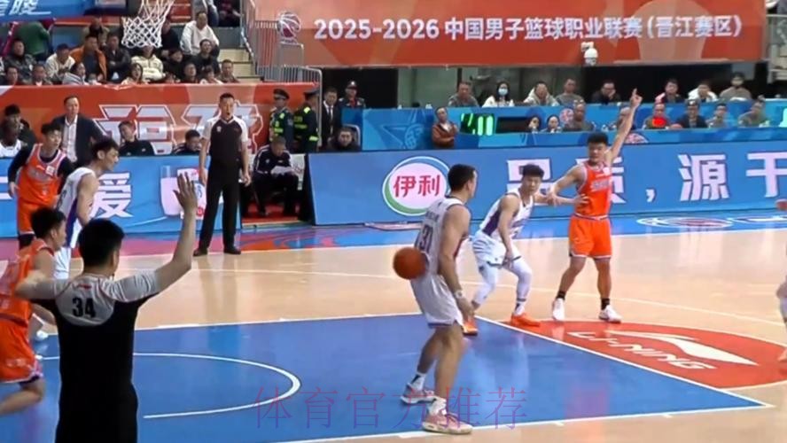 六人得分上双 福建主场大胜天津