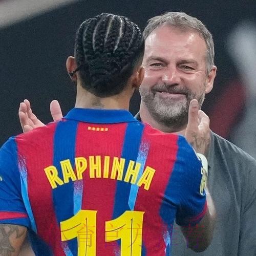 冠军教练，弗里克执教生涯8次率队参加决赛全部夺冠